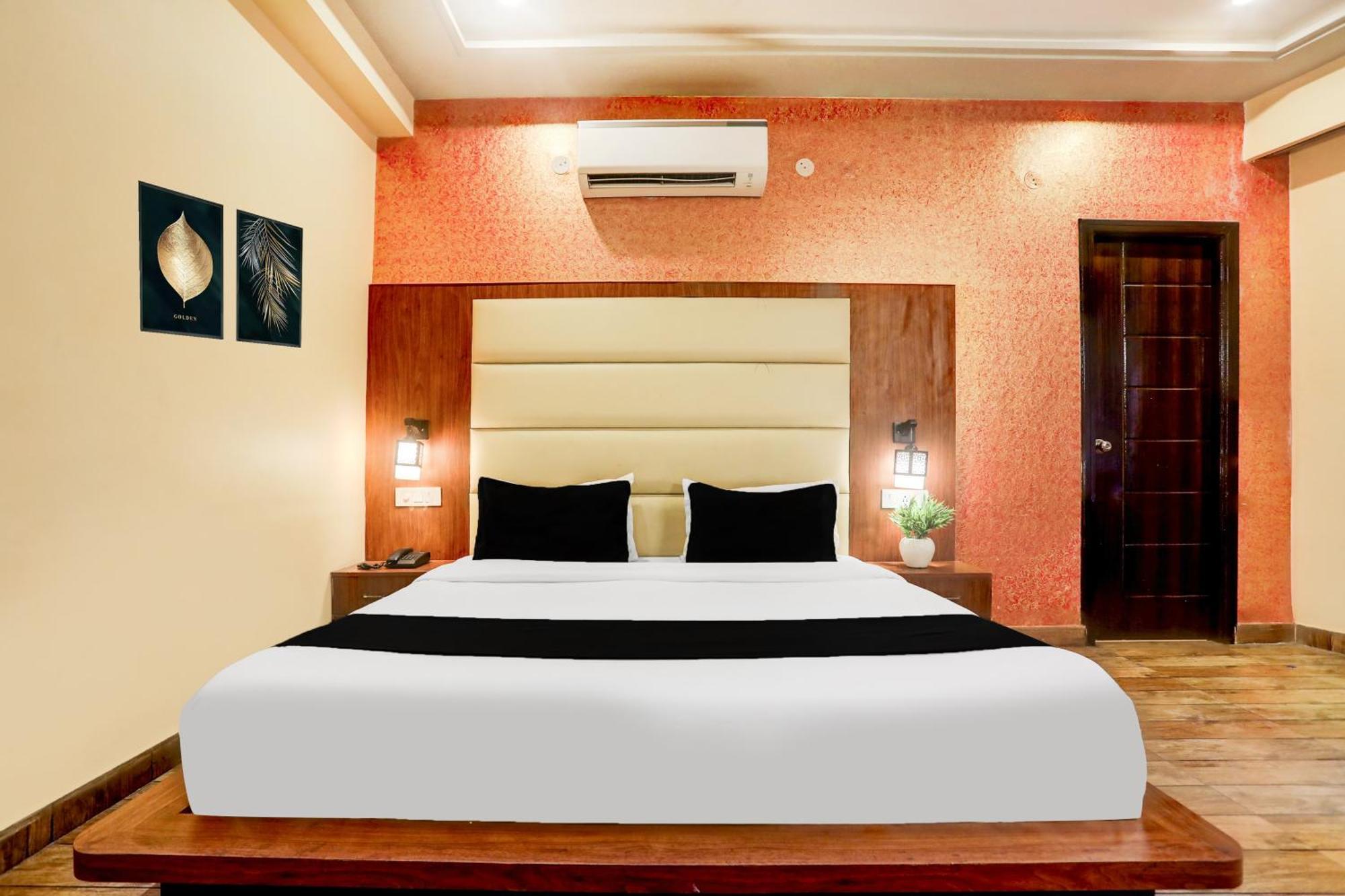 Super Townhouse Oak Pacify Hills Otel Rājpur Dış mekan fotoğraf